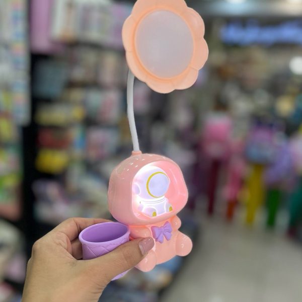 چراغ مطالعه فضانورد سبد