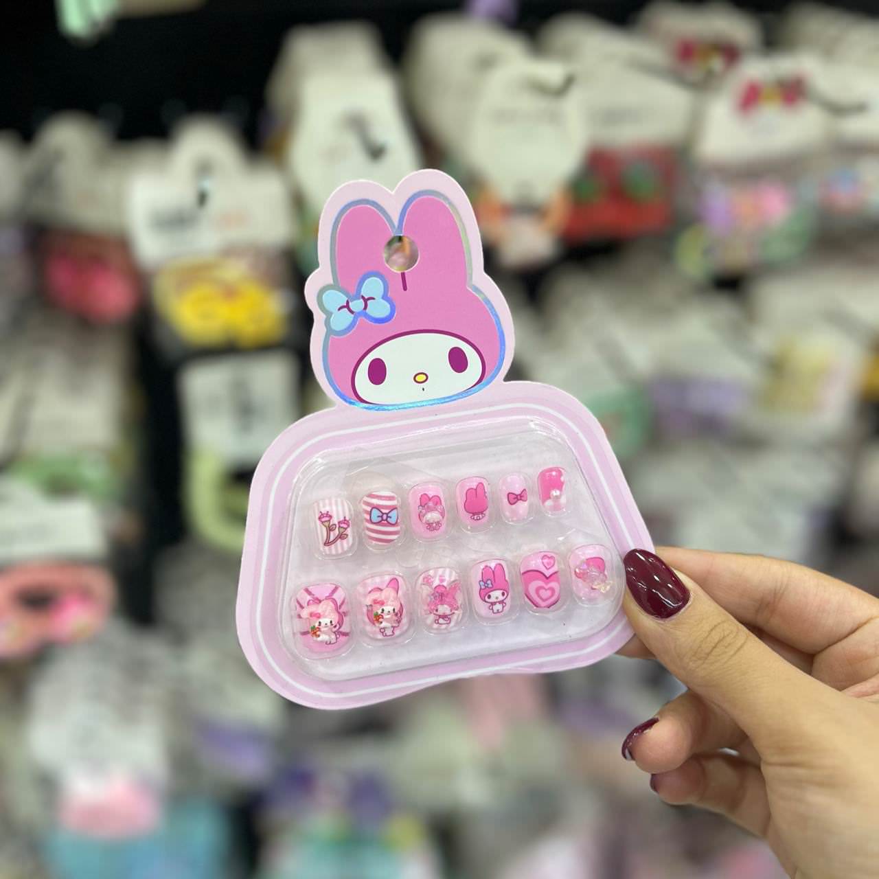 ناخن مصنوعی ملودی