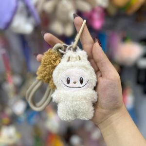 آویز لبوبو کرمی